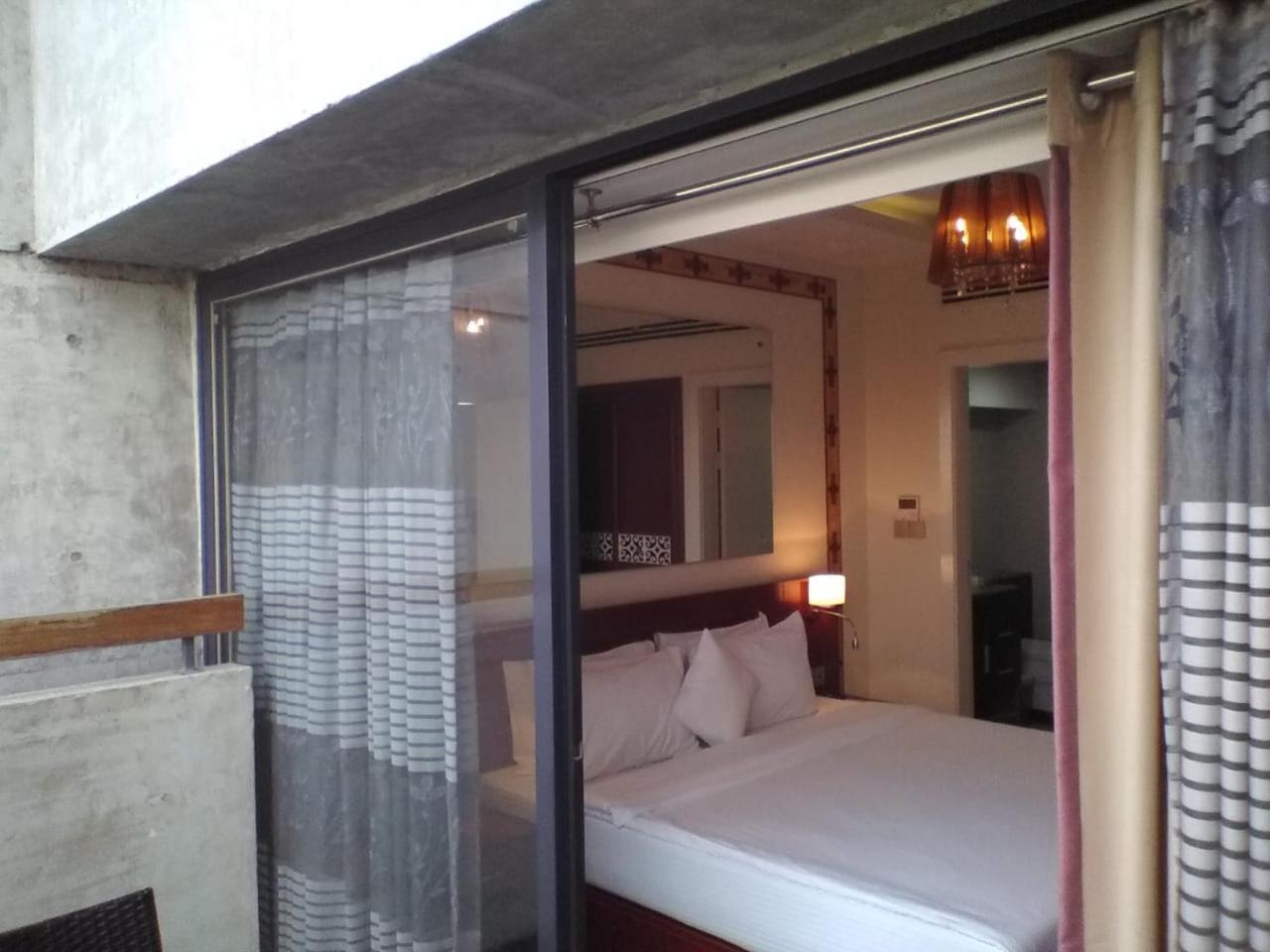 דאהקה Coventina Lake Suites מראה חיצוני תמונה