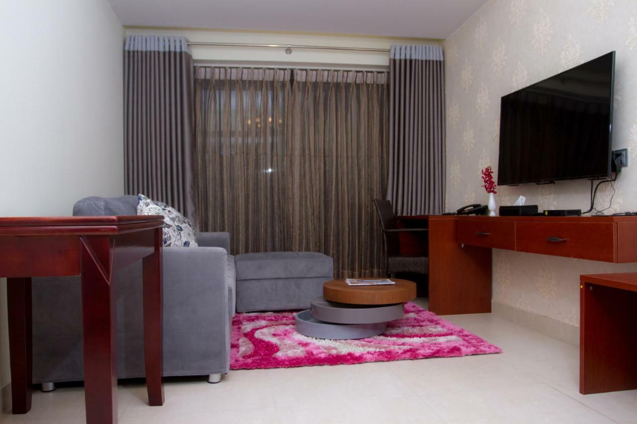 דאהקה Coventina Lake Suites מראה חיצוני תמונה